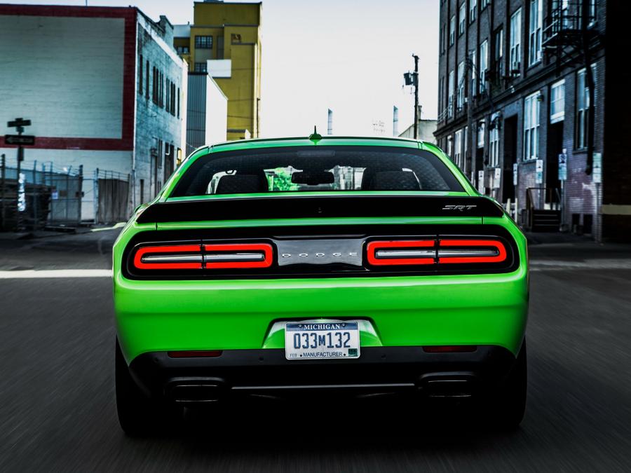  Dodge Challenger SRT Hellcat 2015 года  (фото 11 из 42)